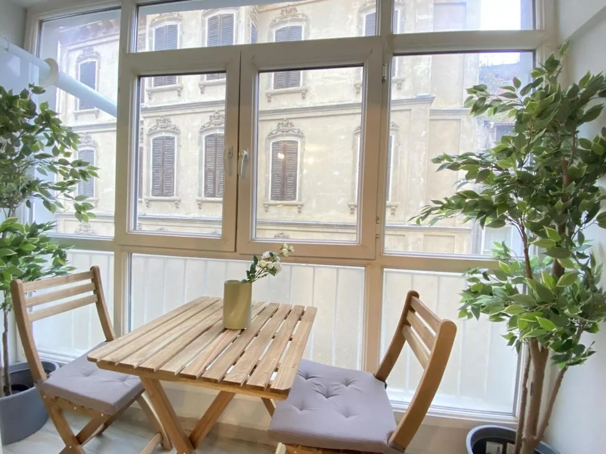 شقة Charming And Central Flat With Balcony In Beyoglu اسطنبول تركيا