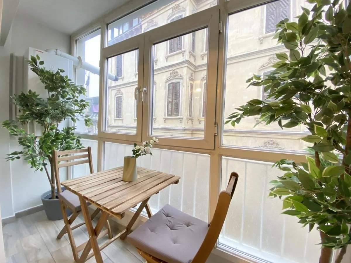شقة Charming And Central Flat With Balcony In Beyoglu اسطنبول 0*,