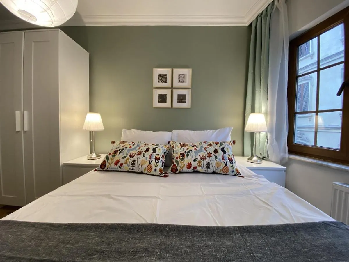 Apartment Ferienwohnung Charming And Central Flat With Balcony In Beyoglu Istanbul